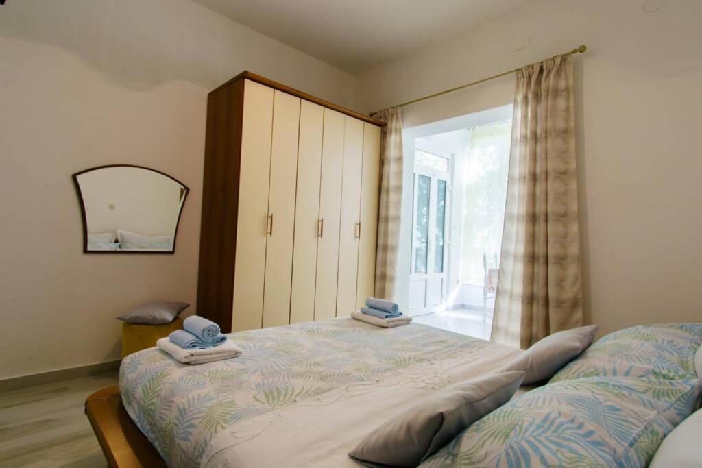 Cosey Studio Apartment For 2 Free Private Parking Макарска Экстерьер фото